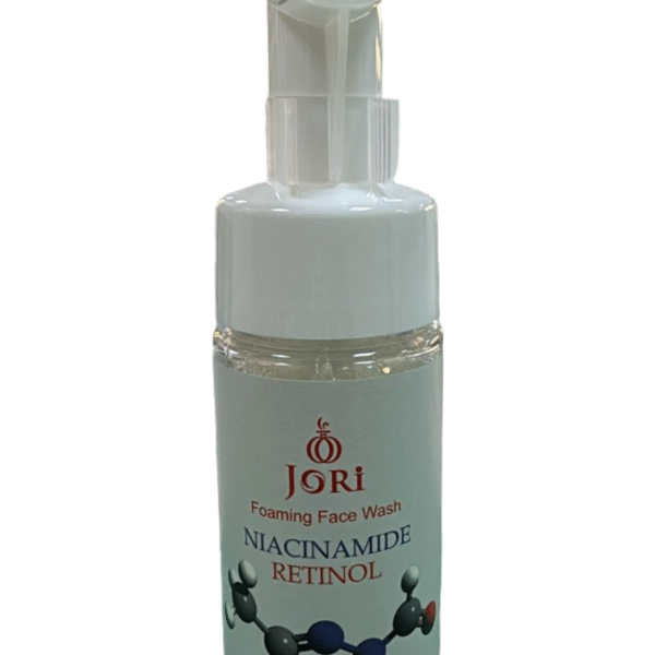 غسول الوجه الرغوي من JORI – نياكيناميد وريتينول