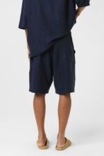 ⁦شورت لينين - أزرق كحلي⁩ - الصورة ⁦2⁩