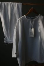 ⁦طقم تيشيرت و شورت - أبيض⁩ - الصورة ⁦2⁩