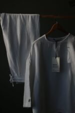 ⁦طقم تيشيرت و شورت - أبيض⁩ - الصورة ⁦4⁩