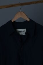 ⁦قميص لينين - أزرق كحلي⁩ - الصورة ⁦2⁩